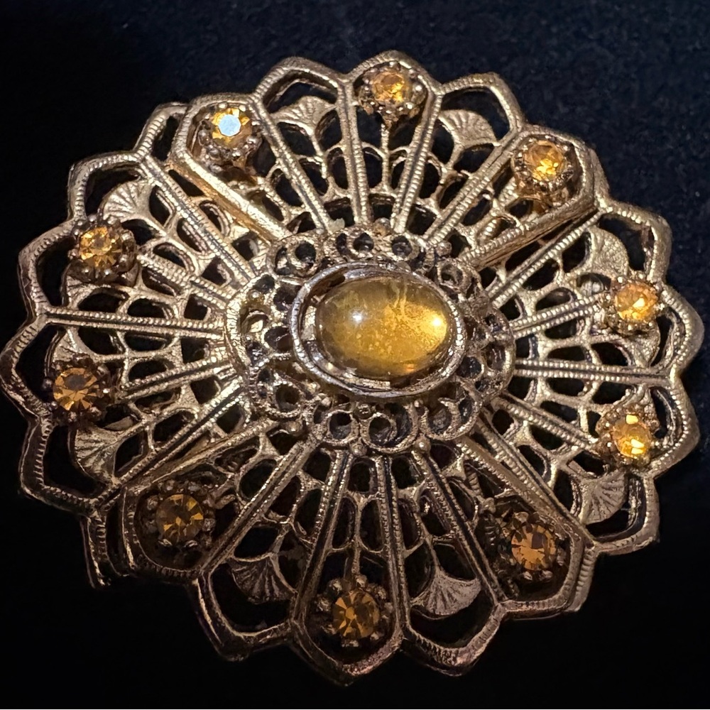 Vintage Gold Tone Filigree Brooch Faux Amber Cabochon Rhinestone